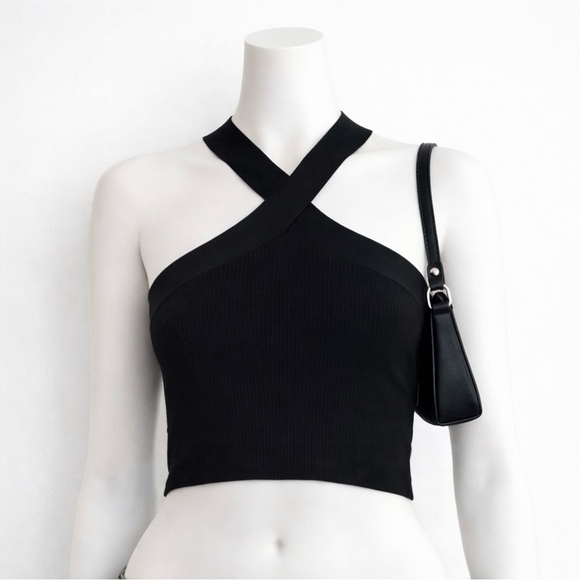 Aritzia Babaton Sculpt Knit Criss Cross Cropped Tank - Picture 3 of 6